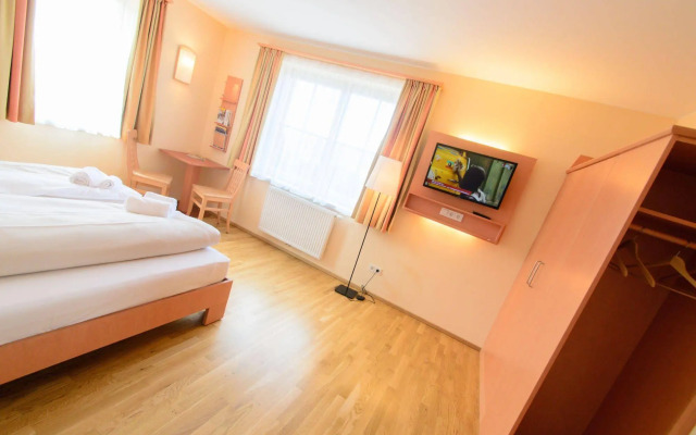 JUFA Hotel Knappenberg