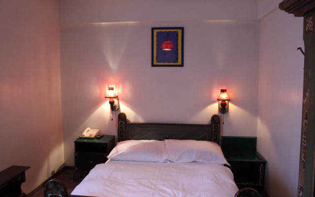 Angelis Pension - Restaurant zum grunen Baum