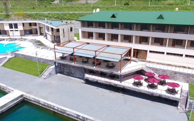 Sevan Up Inn