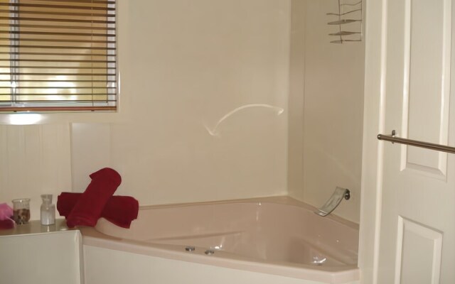 Chilverton Cottages & Restaurant