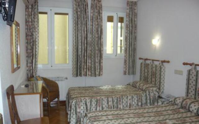 Hostal Triana