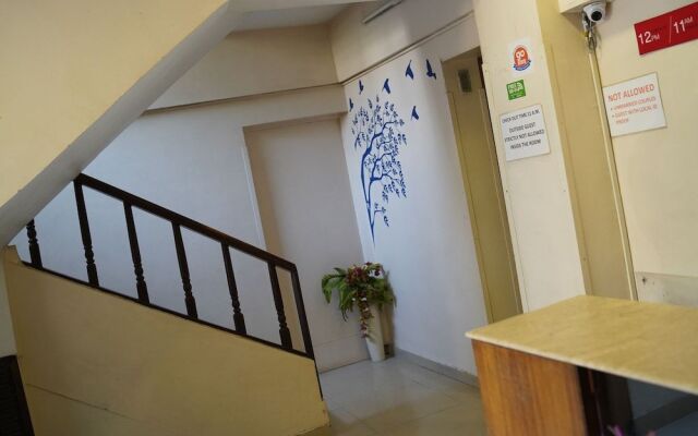 Iris Hotel