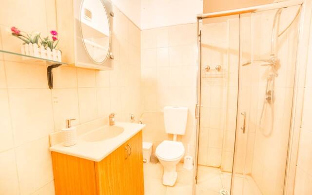 Premium suites on Beach Ben Yehuda 43