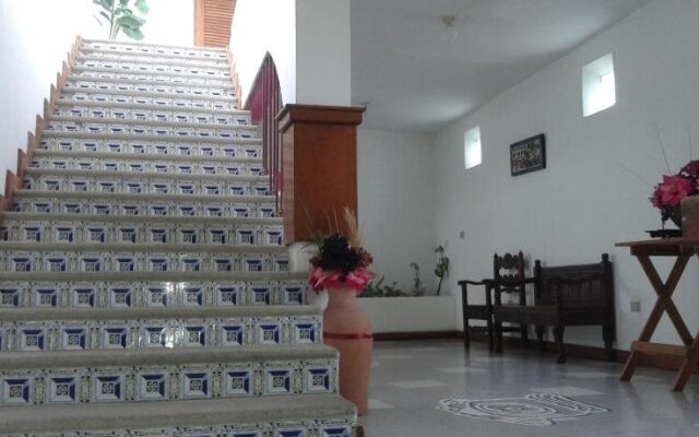 Hotel Casa Flores De Tikal