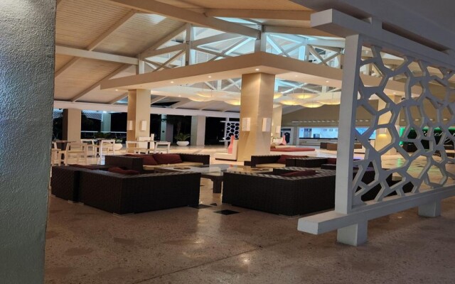 Grand Memories Cayo Largo Hotel
