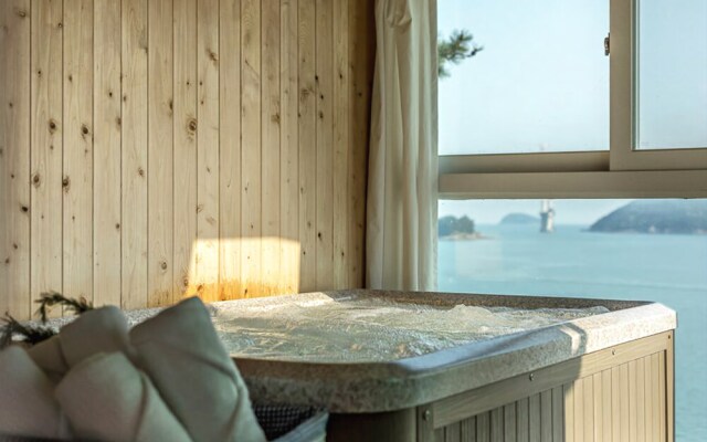 Yeosu Sunset & Sea Pension