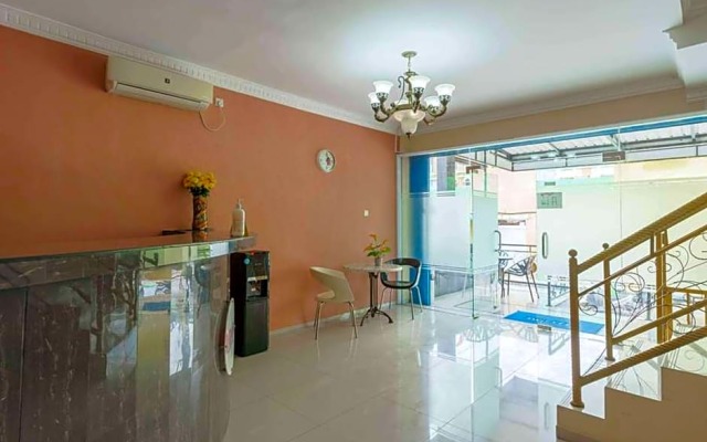 Queen Inn Batam RedPartner