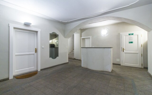 Grand Luxury Apartment Attic Hroznova