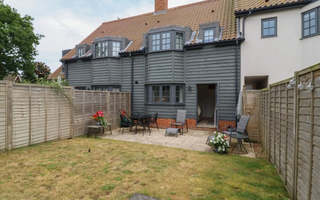 9 Oaks Court