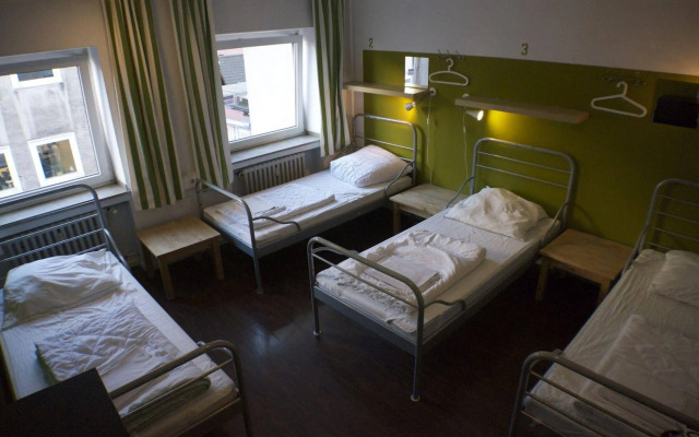 Station Hostel For Backpackers