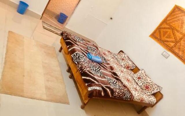 saffron guest house & hostel