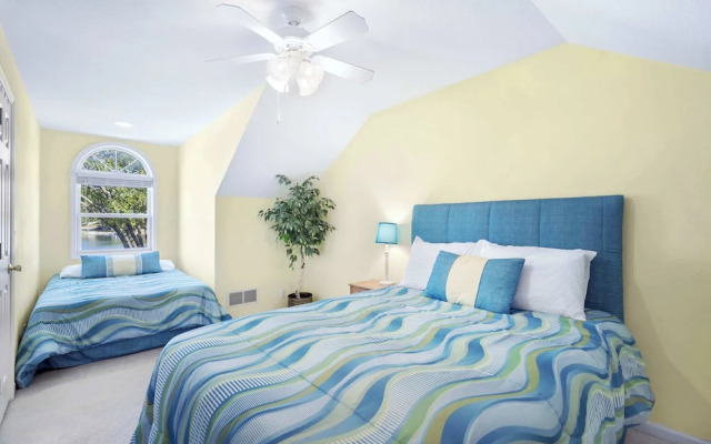 Gentle Slopes Retreat Fit For 12!