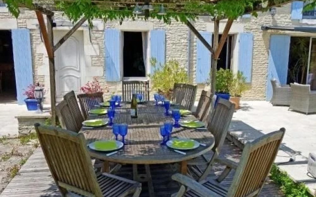Holiday Home la Cagouille