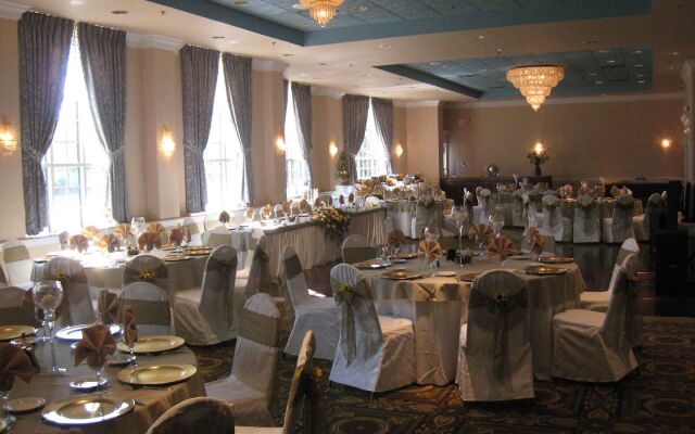 Meadowlands Plaza Hotel
