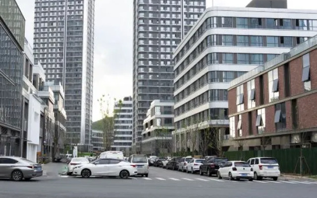 JI Hotel (Jinan CBD Provincial Museum)