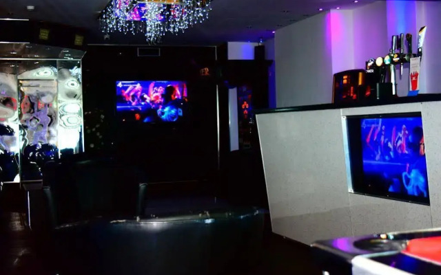 The New Oceans Hotel