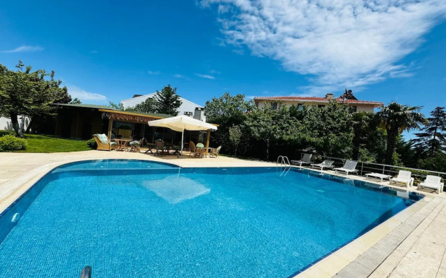 Treekos Suite Hotel Istanbul Airport