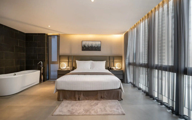 LEGEND Boutique Hotel