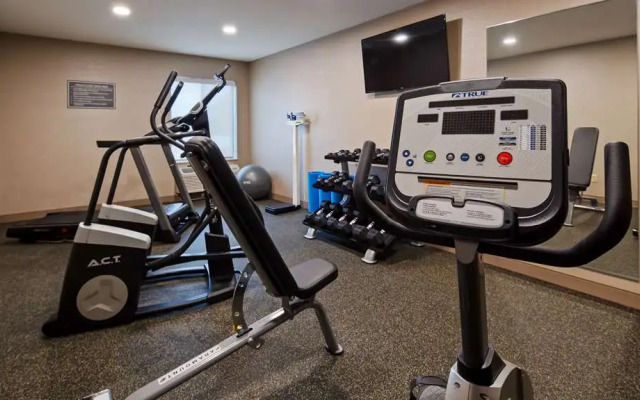 Best Western St. Clairsville Inn & Suites