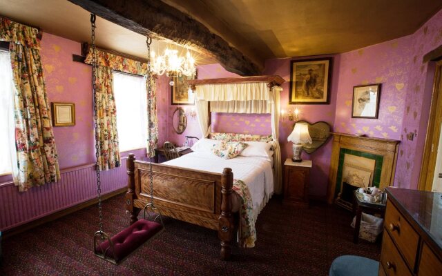 The Hundred House Hotel