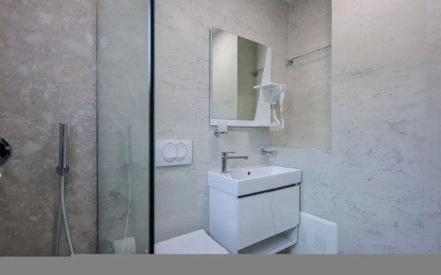 Grandstay Beach Room 01