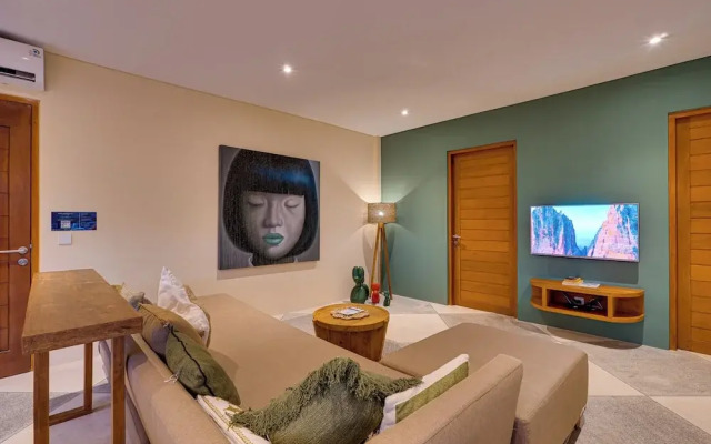 Stylish Canggu Apartment near Berawa Beach