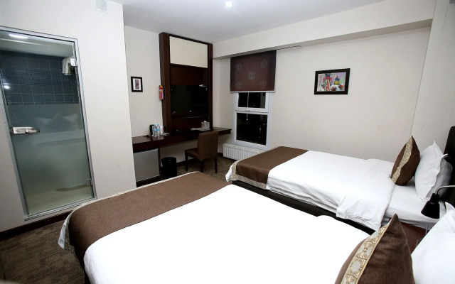UBINN hotel & gallery