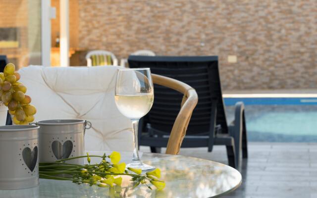 V5 Grace (V2G2) in Albufeira