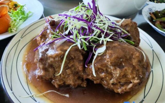 Xianshan Chinese Hotel