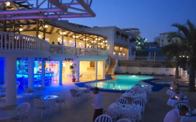 Flamingo Country Residences