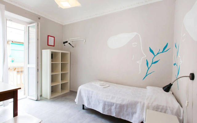 Tomato Backpackers Hotel