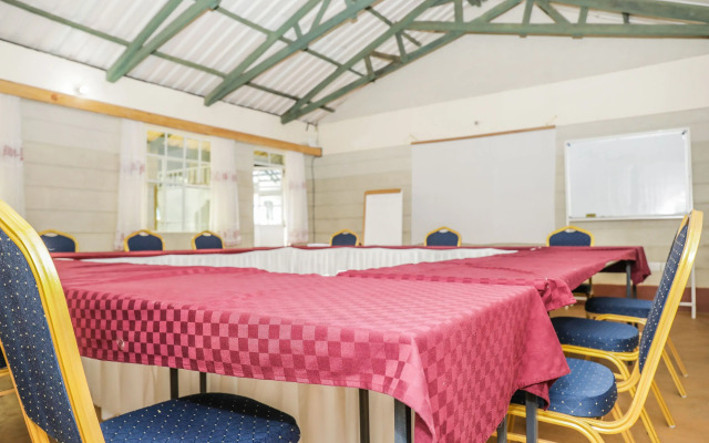 Lake Olbolosat Resort Park Lodge