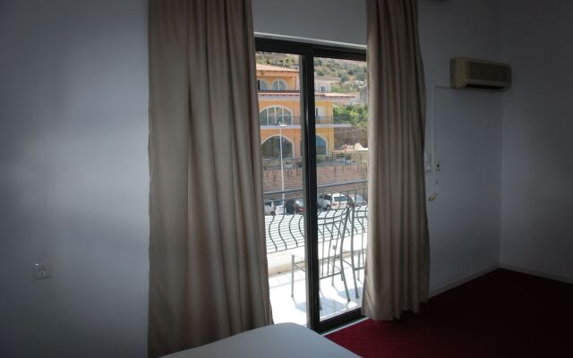 Hotel Freskia