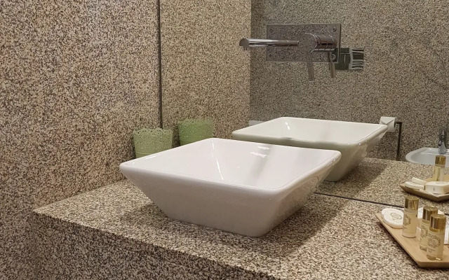 Casa de Baixo - Petit Hotel