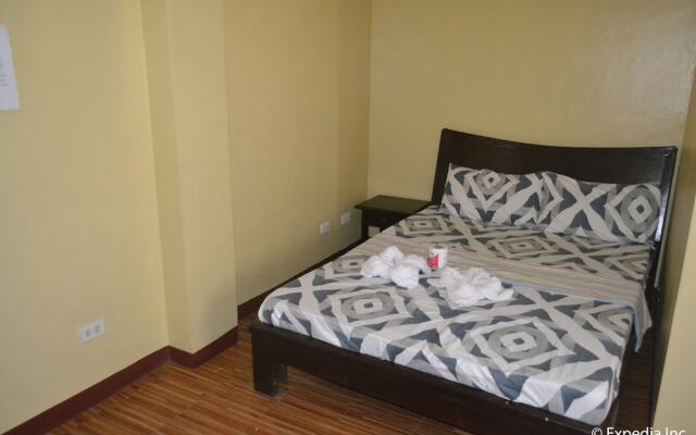 Red Tulip Hotel