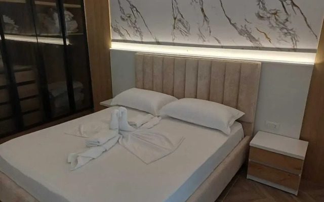 Regal Luxury Apartments
