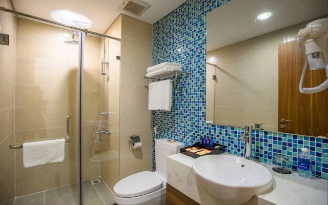 Ramada Hotel & Suites By Wyndham Halong Bay View