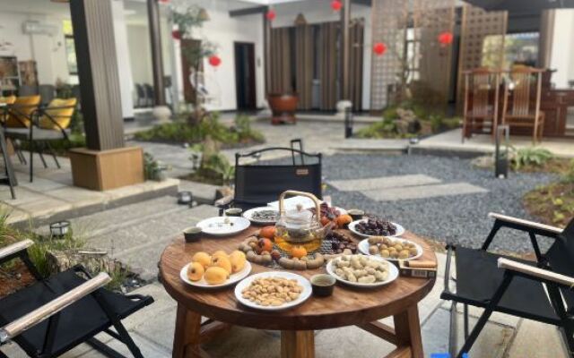 Bancheng Light Luxury Courtyard (Chuxiong Yiren Ancient Town)