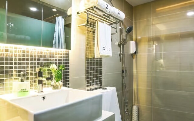 Zhotels Shanghai Meilongzhen Plaza West Nanjing Road Branch