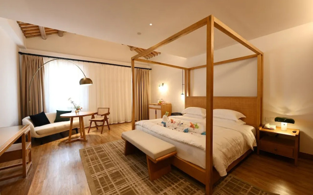 Chikan Diao Lou Hotel