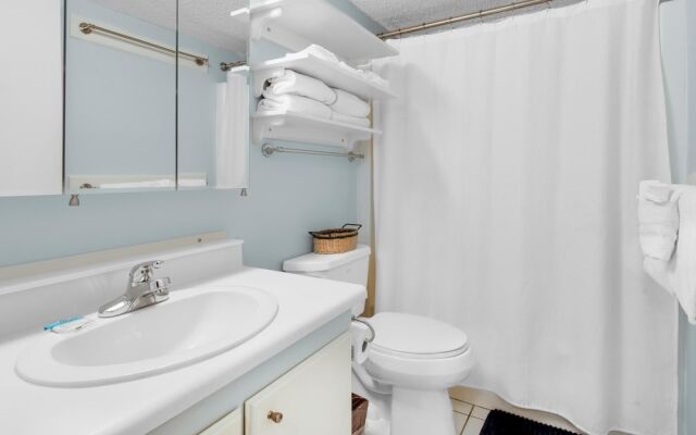 Pinnacle Port B2-208