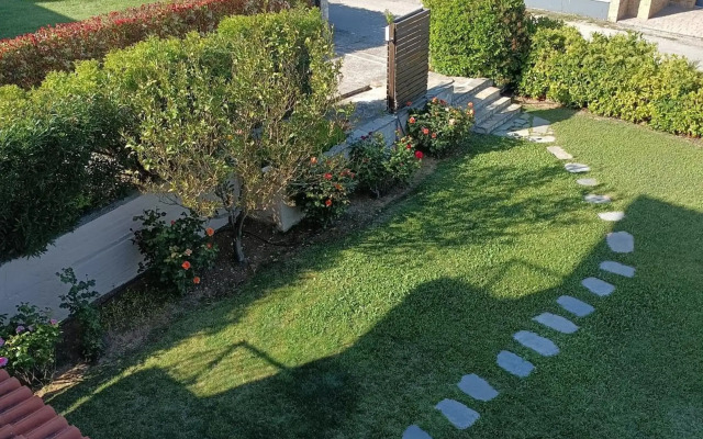 Marios Garden House