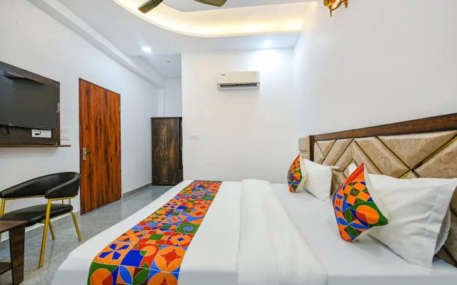 Fabhotel Mountain Inn