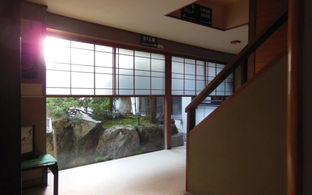 Hayakawa Economy Inn