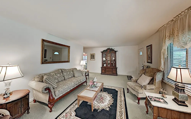 239slake 3 Bedroom Home
