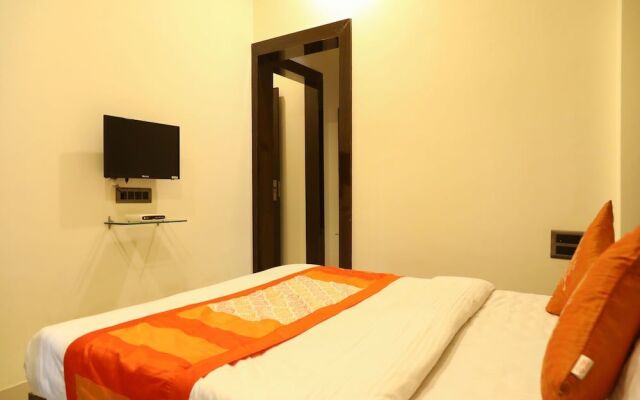 OYO 10781 Parashar Legacy