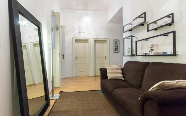 Lesser Town Apartment