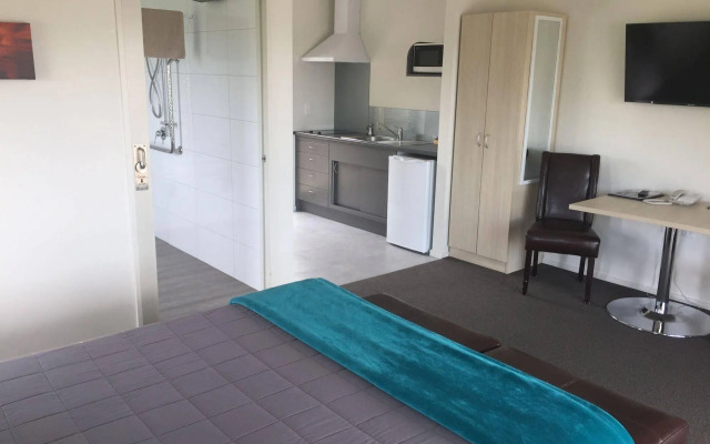 Rolleston Highway Motel