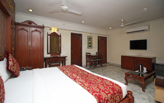 OYO 5915 Hotel Swagath