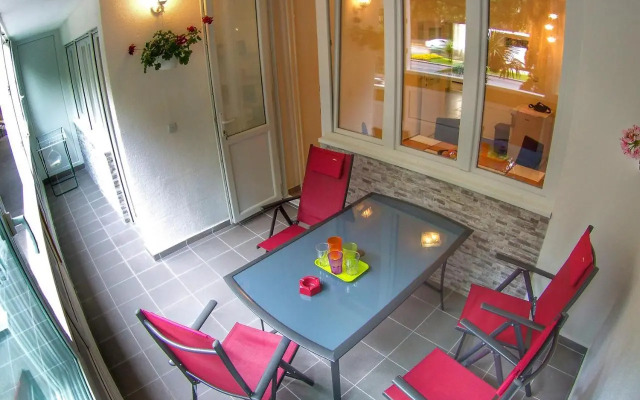 Apartment Suzana 2Br Split With Balcony